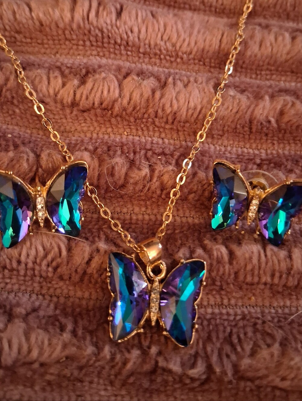 BUTTERFLY MYSTIC TOPAZ NECKLACE/STUD EARRING GOLD/ STERLING 10KARTS OFFERS WELCO
